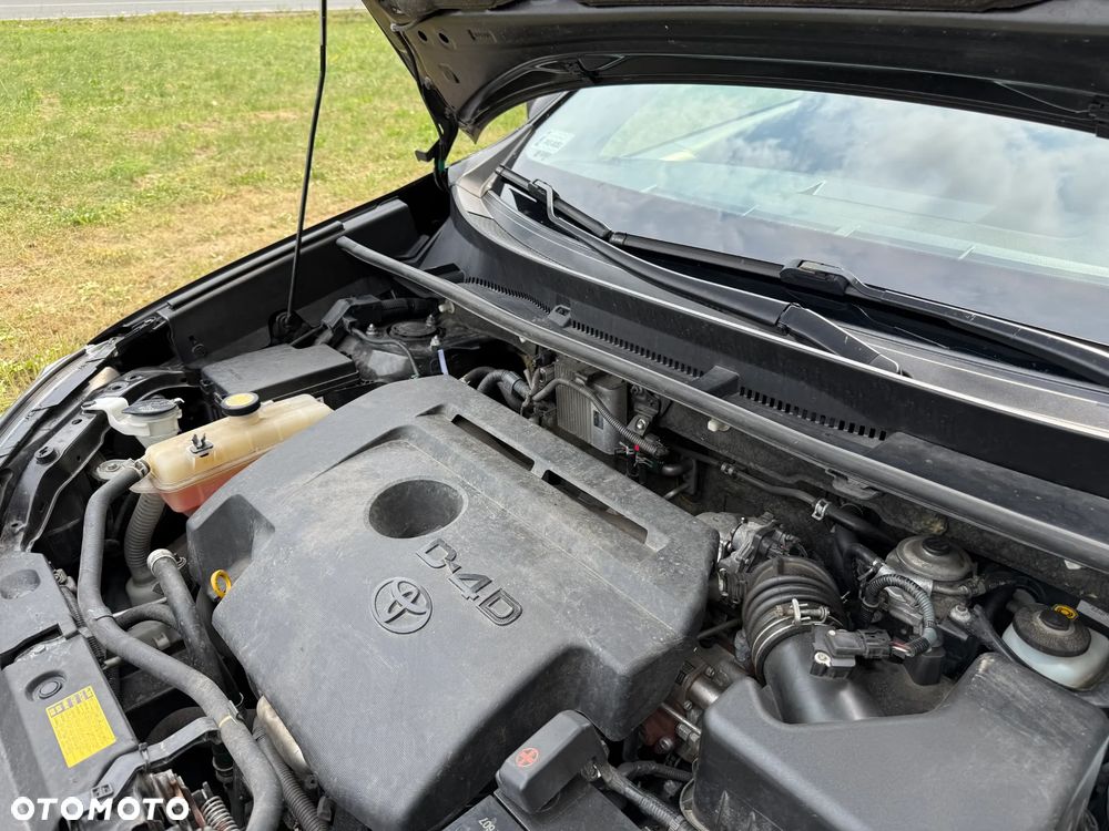 Toyota RAV4 2.0 D-4D Premium - 28