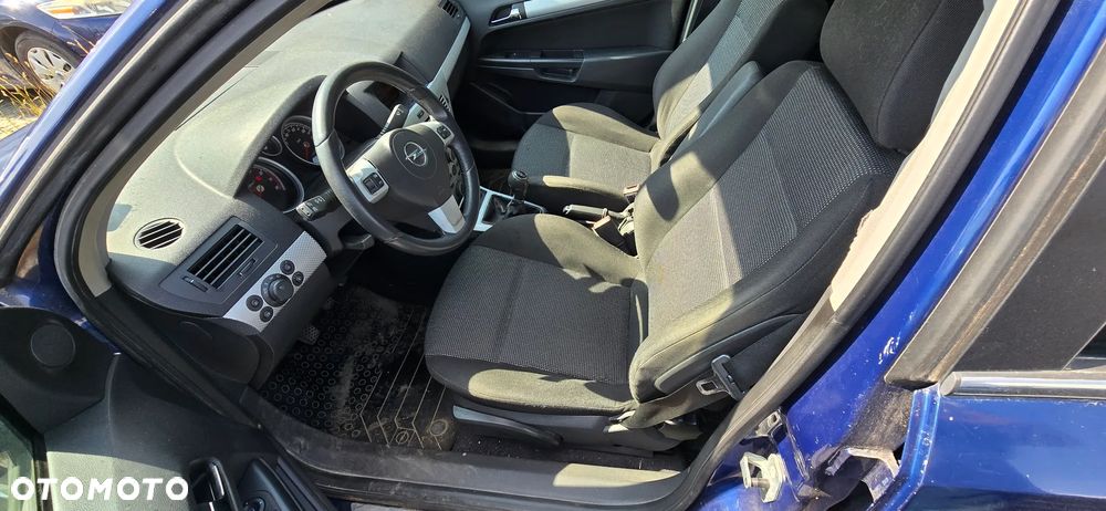 Opel Astra 1.8 Sport - 14