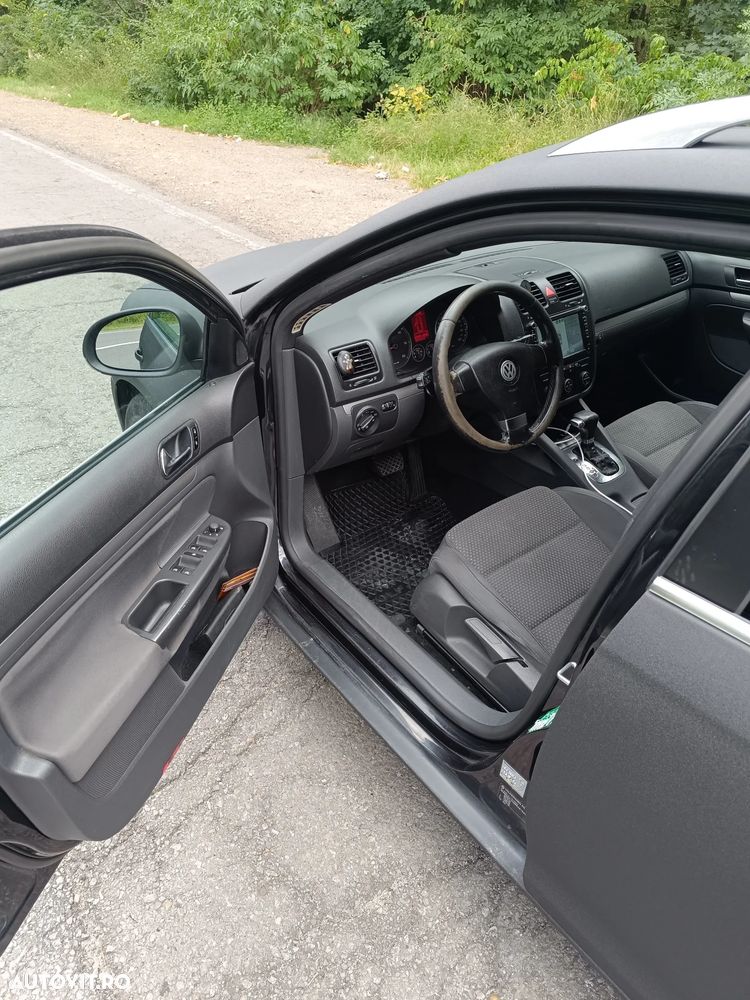 Volkswagen Golf - 14