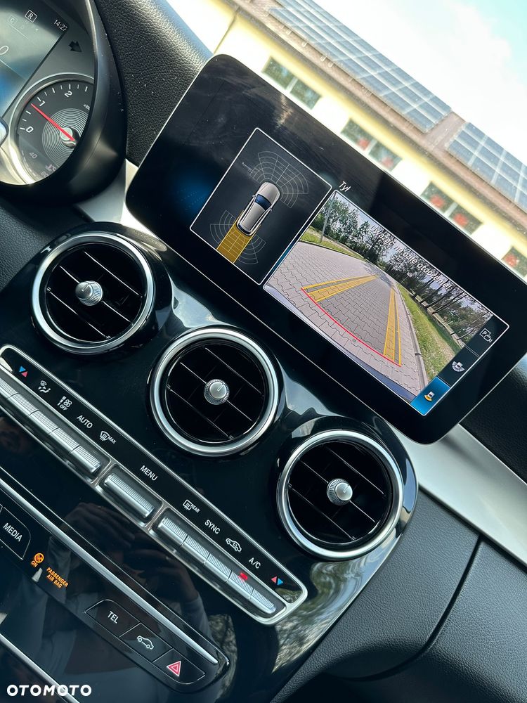 Mercedes-Benz Klasa C 220 d 4MATIC 9G-TRONIC - 12