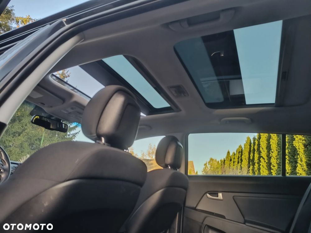 Kia Sportage 1.7 CRDI 2WD Attract - 12