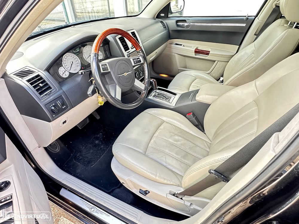 Chrysler 300 C 3.0 CRD - 10
