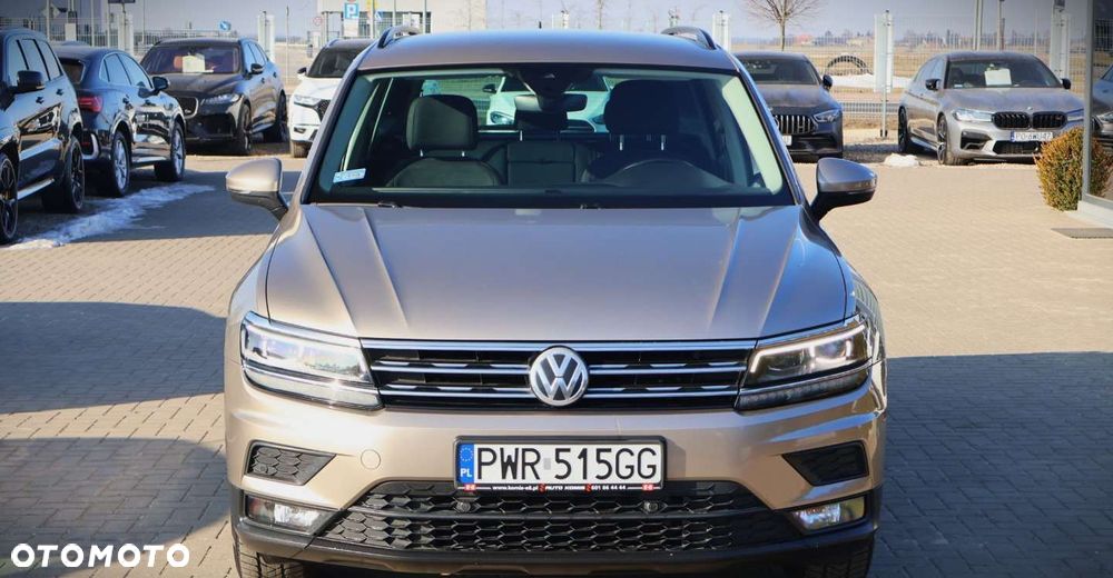 Volkswagen Tiguan - 11
