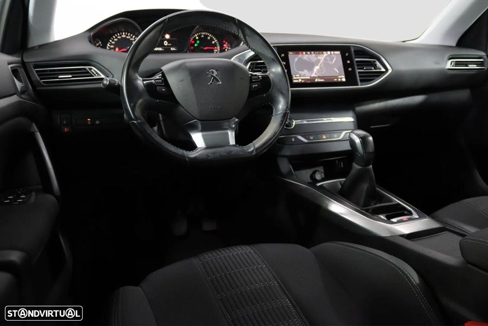 Peugeot 308 1.2 PureTech Allure - 5