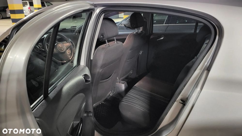 Opel Corsa 1.2 16V Enjoy - 8