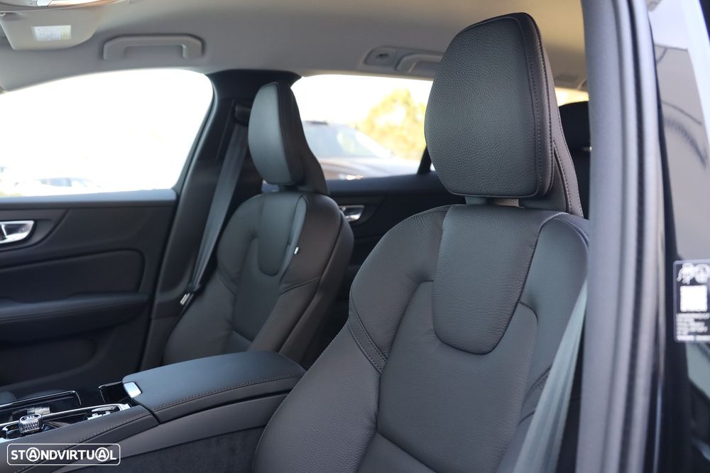 Volvo V60 2.0 T6 AWD TE Plus Dark - 9