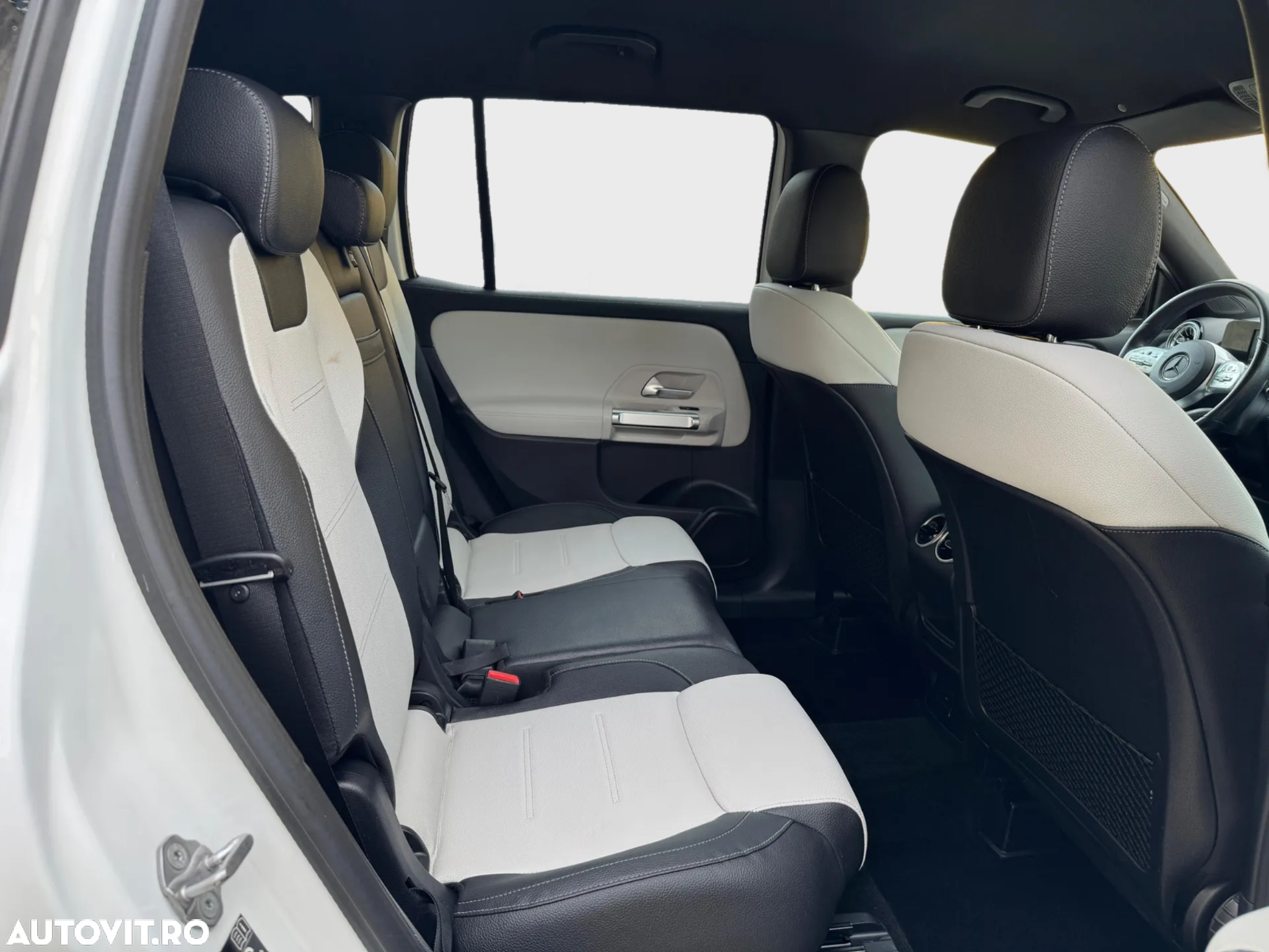 Mercedes-Benz GLB 200 d 8G-DCT AMG Line - 8