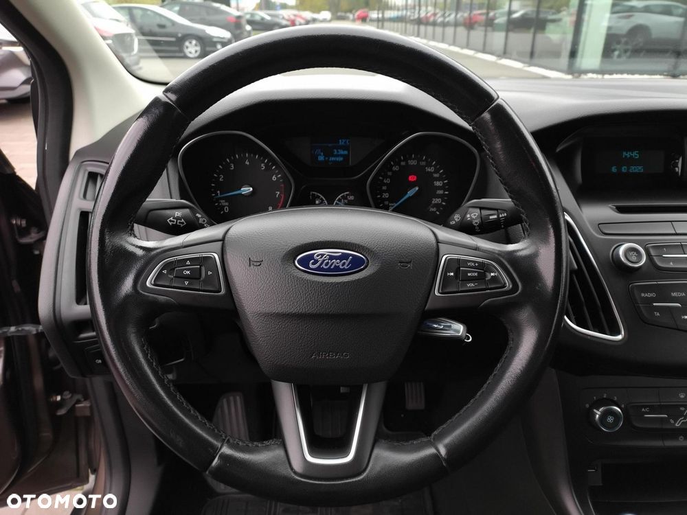 Ford Focus 1.6 Trend - 10