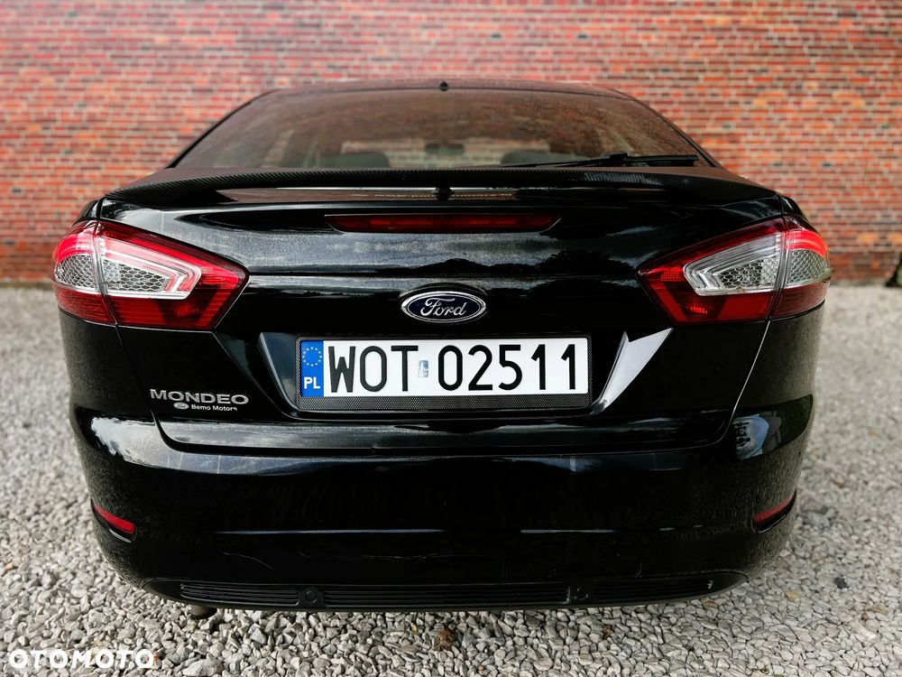 Ford Mondeo - 33