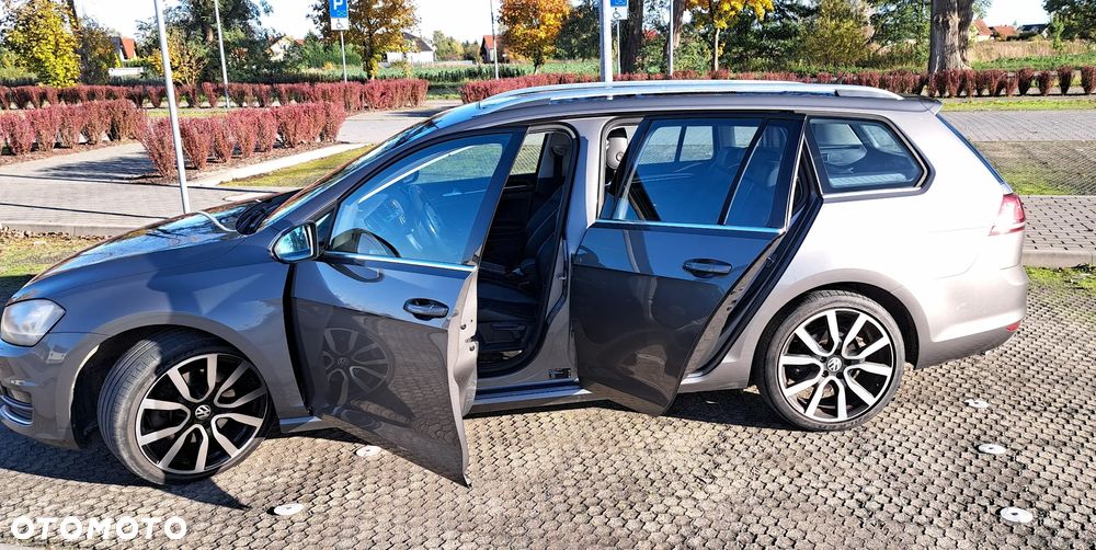 Volkswagen Golf 2.0 TDI BlueMotion Technology Highline - 9