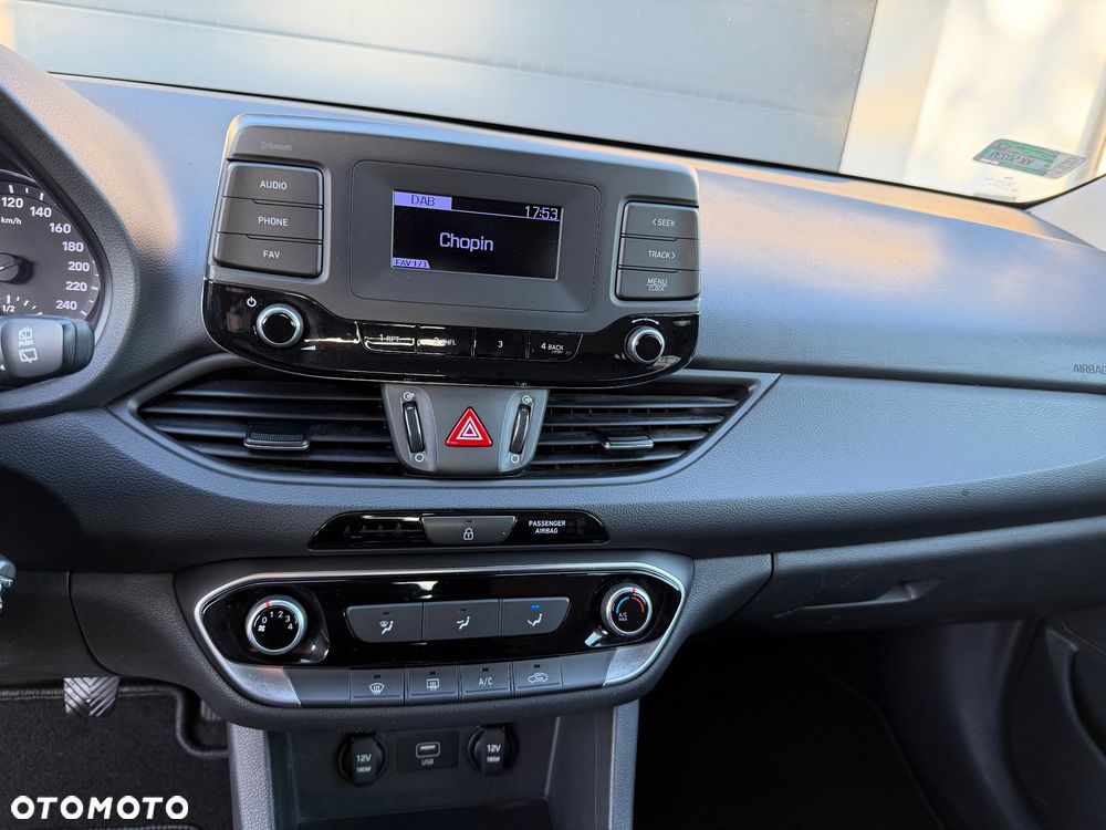 Hyundai i30 1.5 DPI Modern - 15