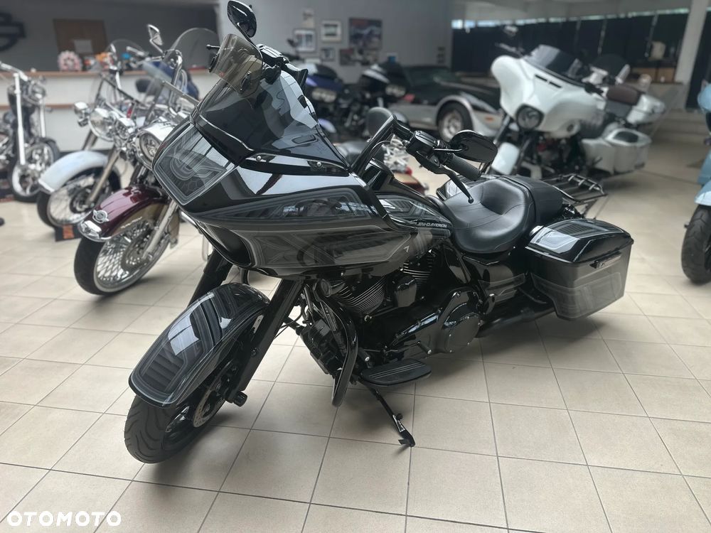 Harley-Davidson Touring Road Glide - 5