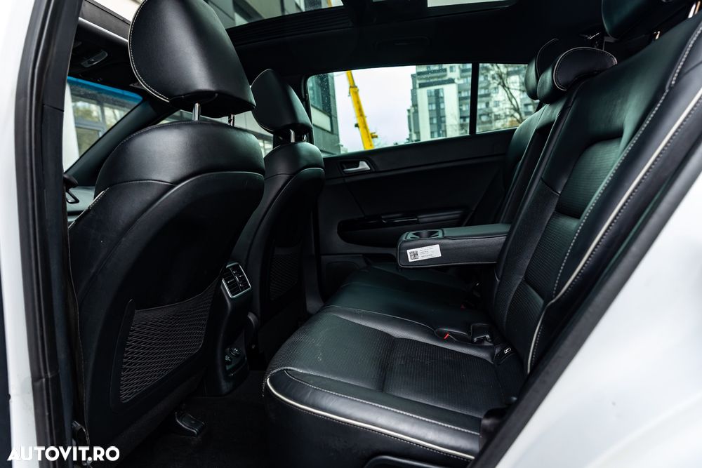 Kia Sportage 2,0 CRDI AWD Aut. GT Line - 24