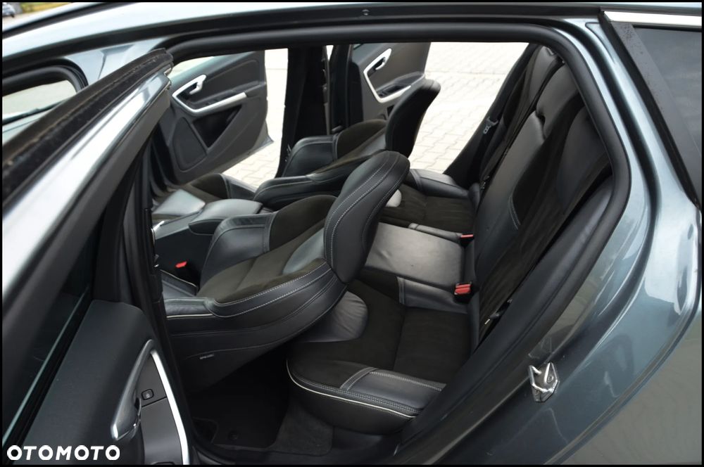Volvo V60 D2 Drive-E R-Design Momentum - 34