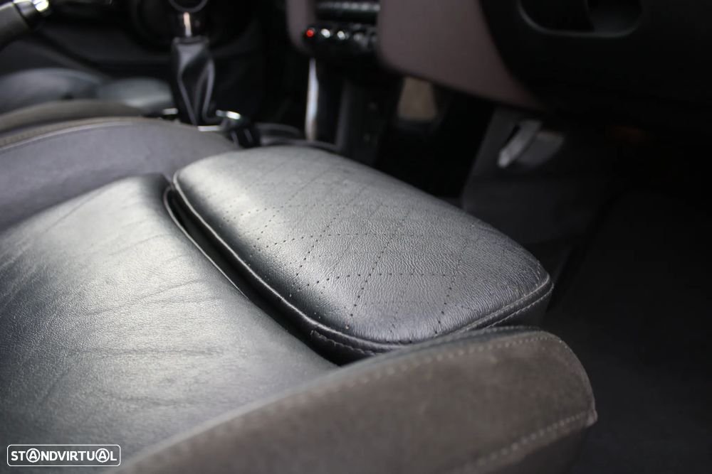 MINI 5 Portas Cooper D 60 Years - 16