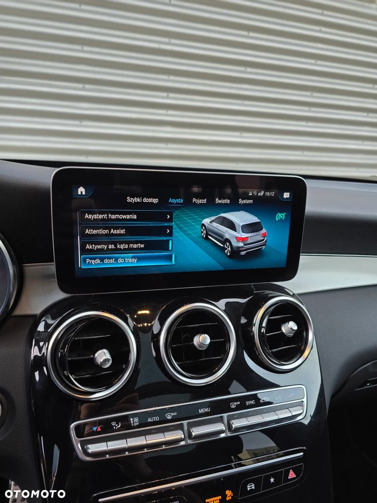 Mercedes-Benz GLC 220 d 4Matic 9G-TRONIC AMG Line - 25