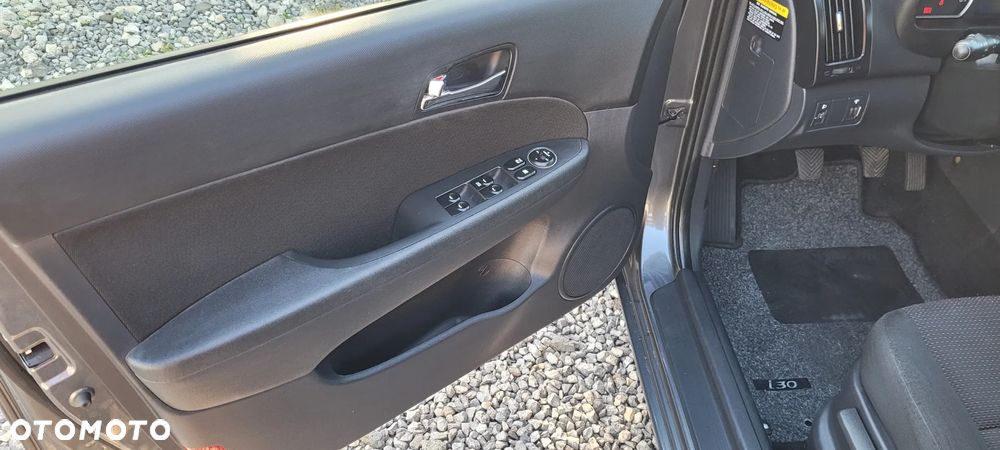 Hyundai i30 1.4 Blue Comfort - 12