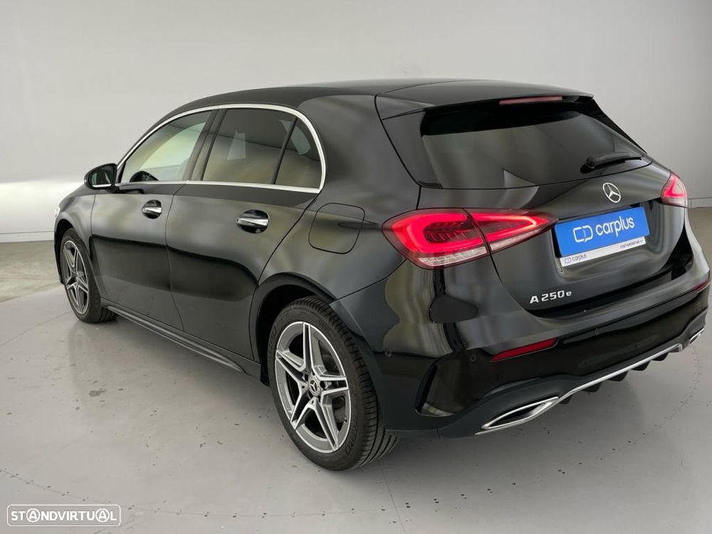 Mercedes-Benz A 250 e - 25