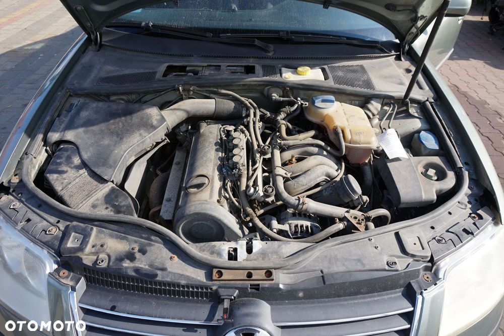 VOLKSWAGEN PASSAT B5 LIFT SEDAN 2002 LA6W 1.6 8V ALZ 102KM DVP ZIELONY FRESCO na części - 9