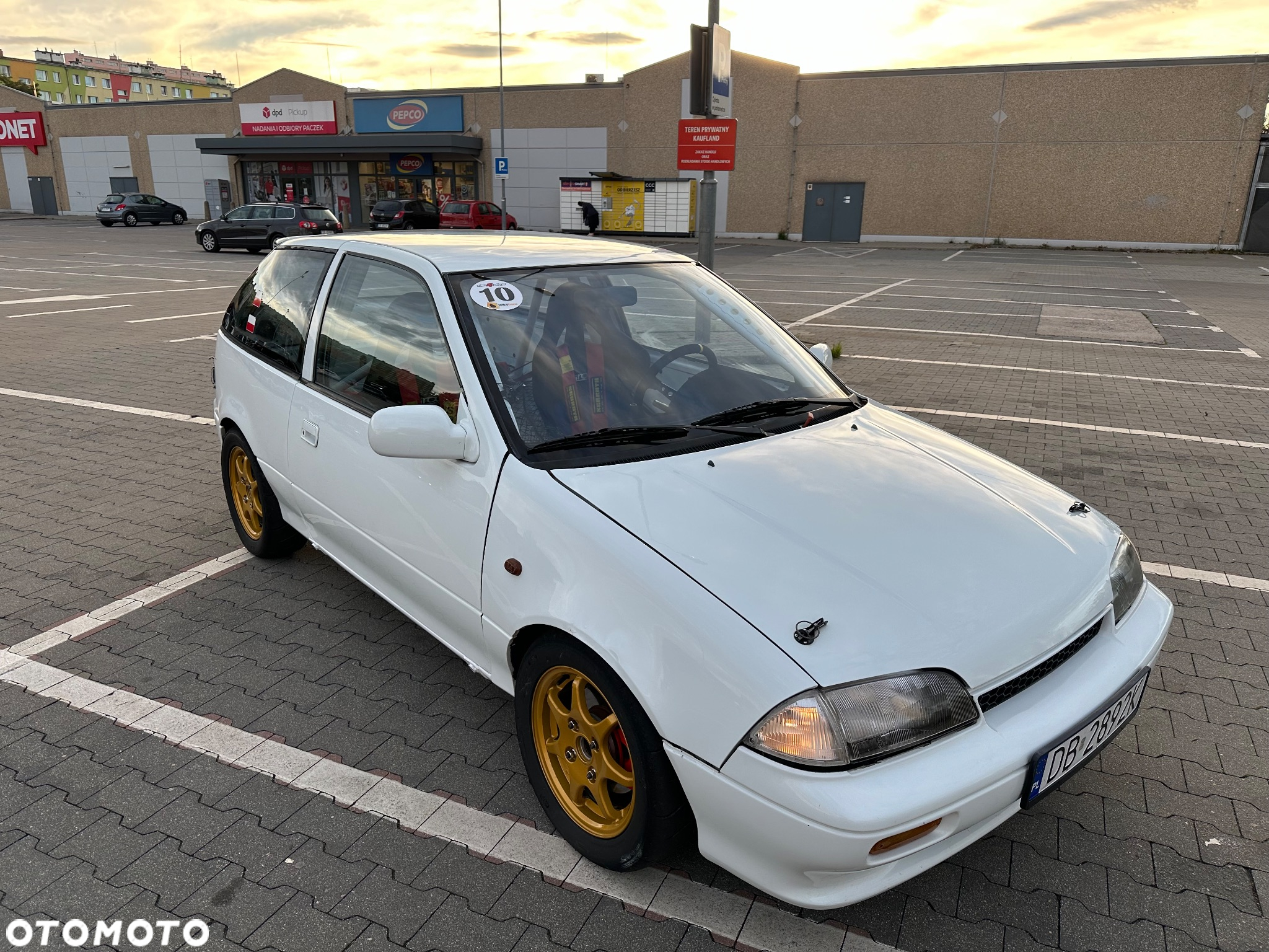 Suzuki Swift 1.3 16V GTi - 10