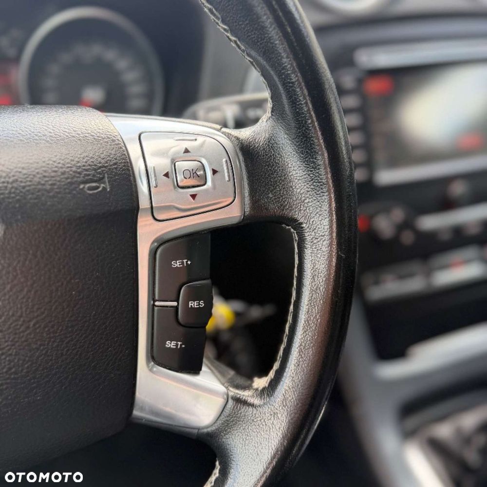 Ford Mondeo - 21