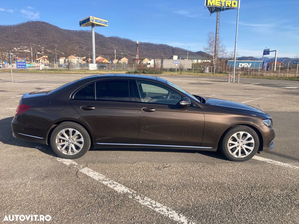 Mercedes-Benz E 220 d 4MATIC Aut. - 7