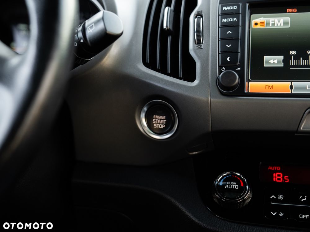 Kia Sportage 1.7 CRDI Business Line L 2WD - 35