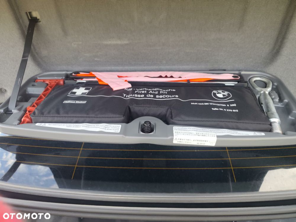 BMW Seria 7 750Li - 14