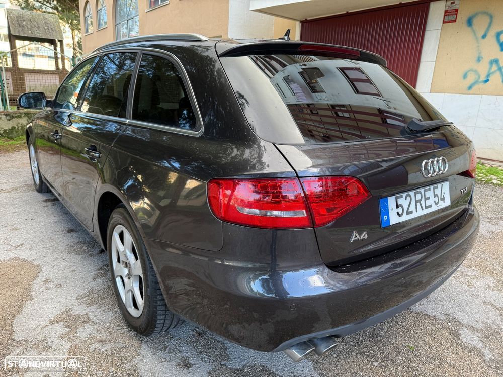 Audi A4 Avant 2.0 TDI DPF Ambiente - 4