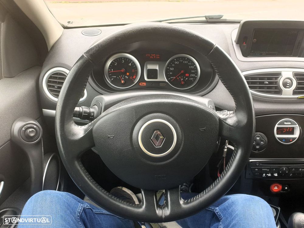 Renault Clio 1.5 dCi Dynamique S - 18