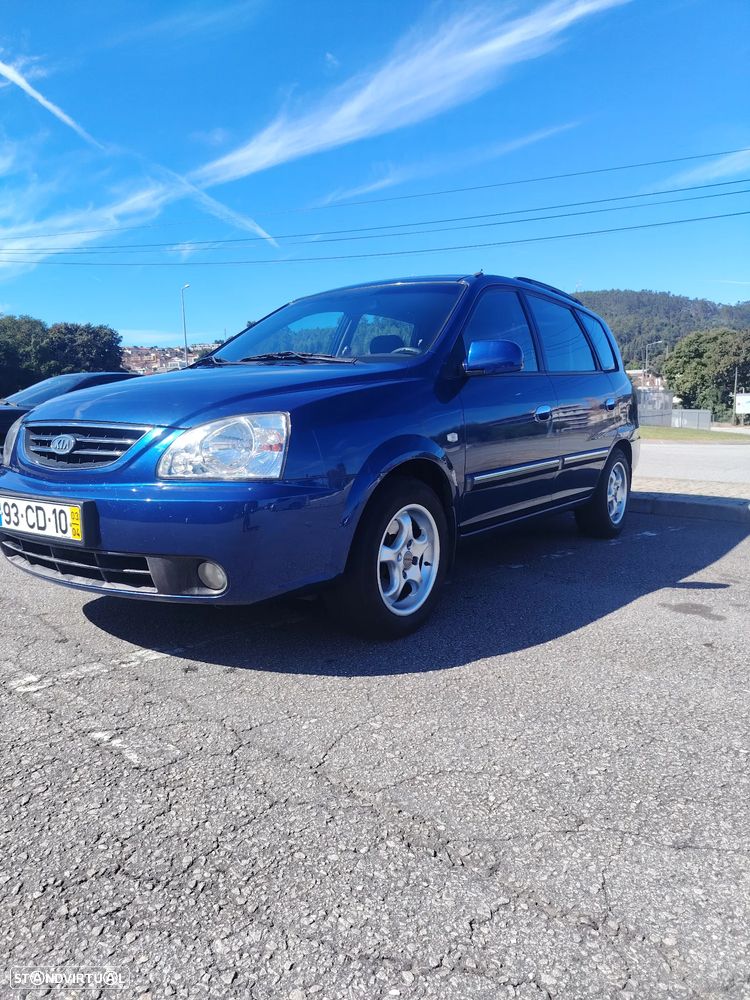 Kia Carens - 15