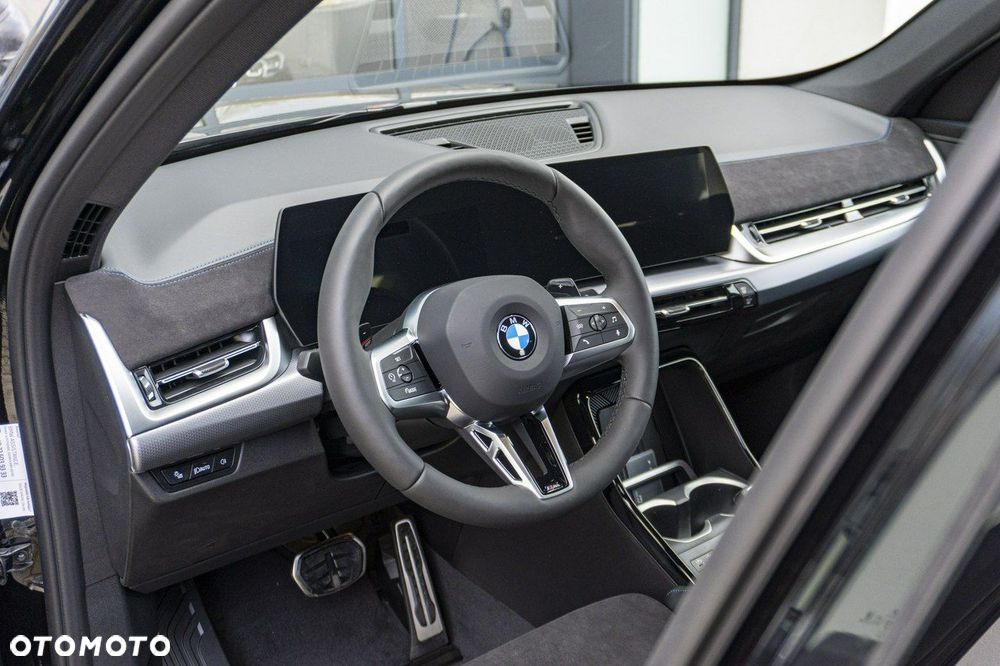 BMW X1 sDrive18i - 13