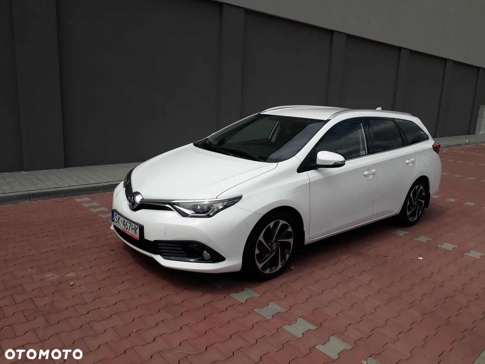Toyota Auris 1.6 D-4D Comfort - 2