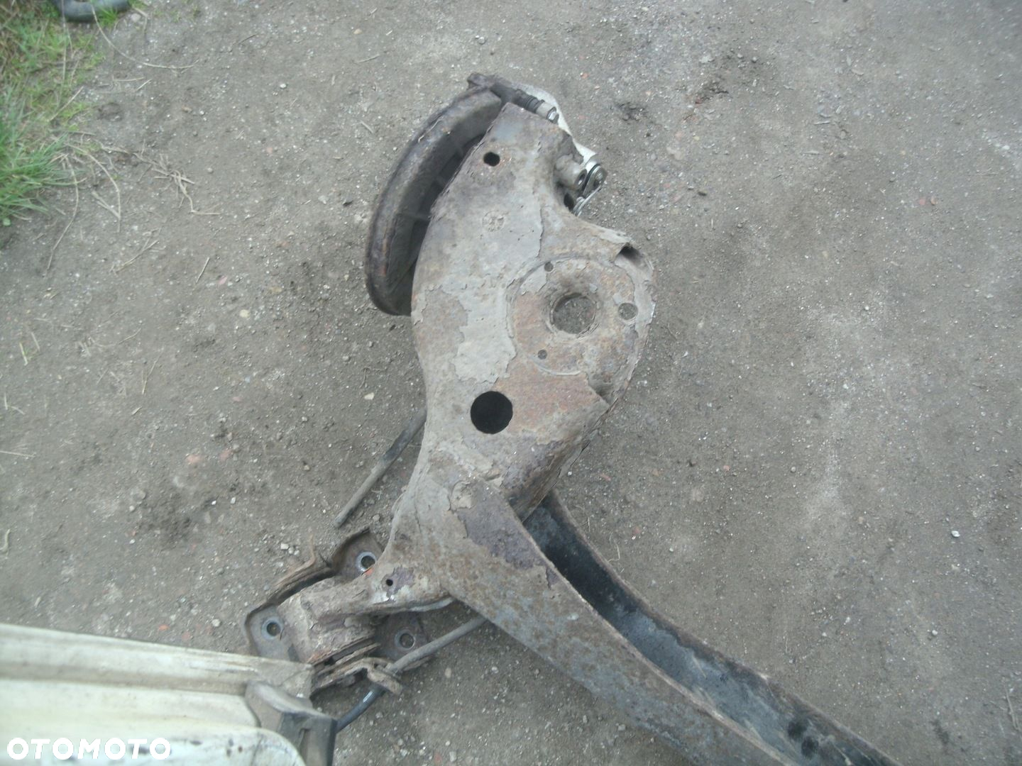 BELKA OŚ TYŁ ZAWIESZENIE FIAT STILO HB 3D 5D - 8