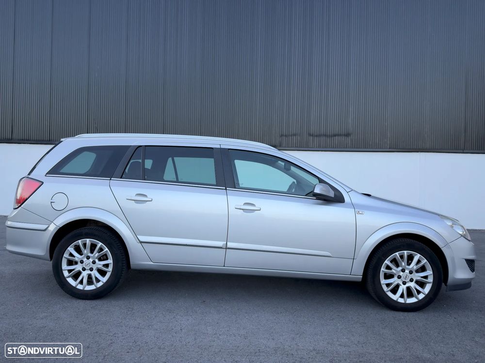 Opel Astra 1.7 CDTI Cosmo ecoFLEX - 4