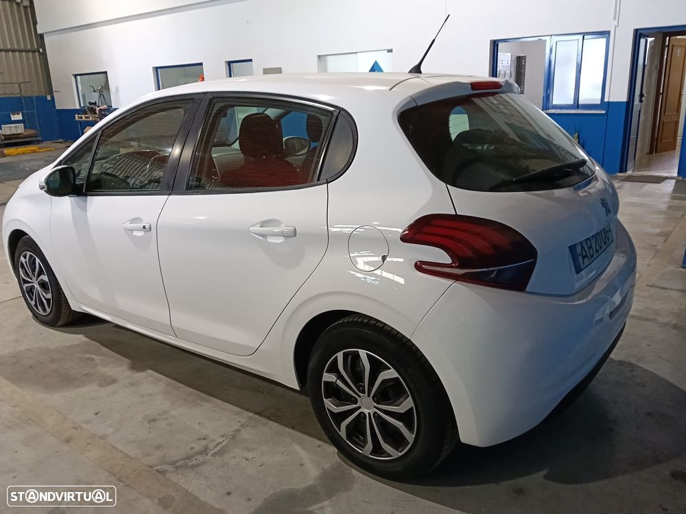 Peugeot 208 HDi 68 Access - 2