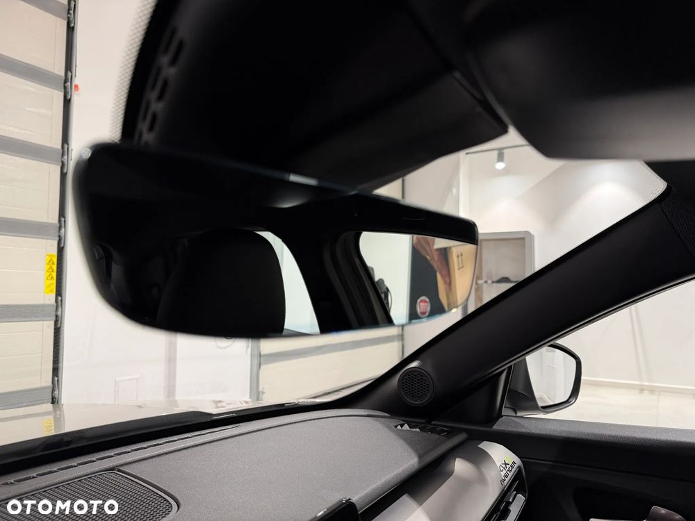 Jeep Avenger 1.2 T3 mHEV Upland 4xe eDCT6 - 12