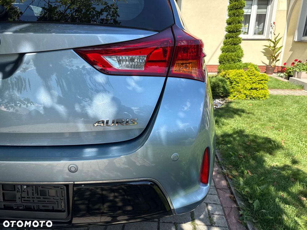 Toyota Auris 1.33 Dual-VVT-i Life Plus - 12