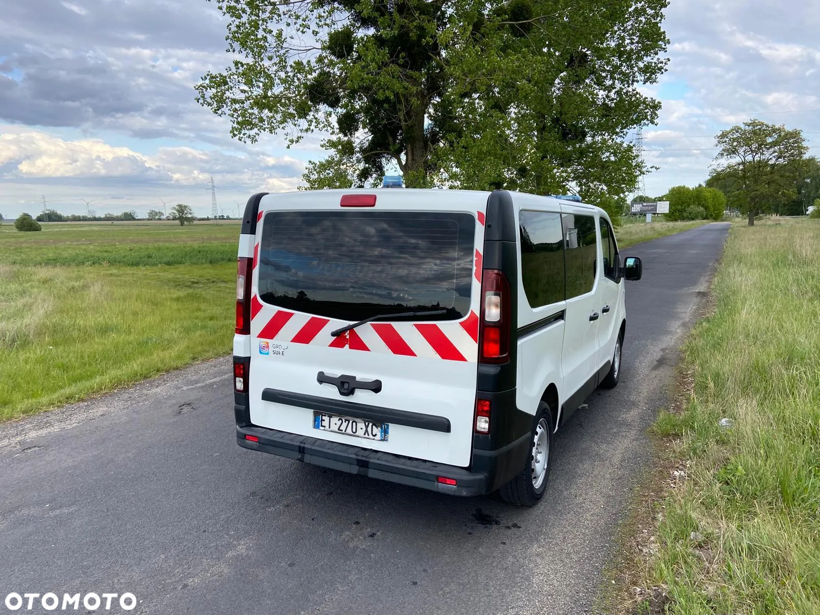 Opel Ambulans Karetka vivaro - 8