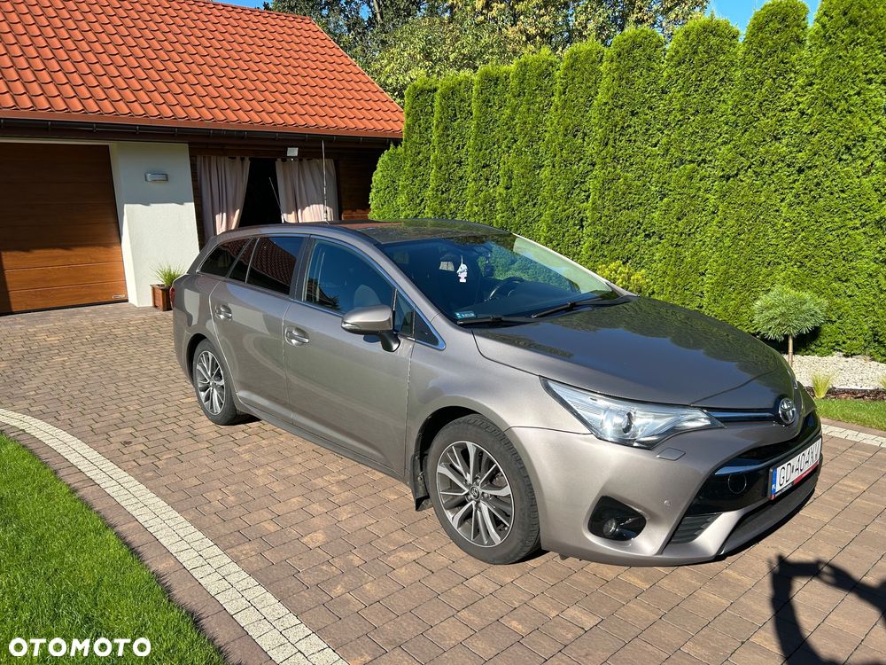 Toyota Avensis 1.8 Prestige - 9
