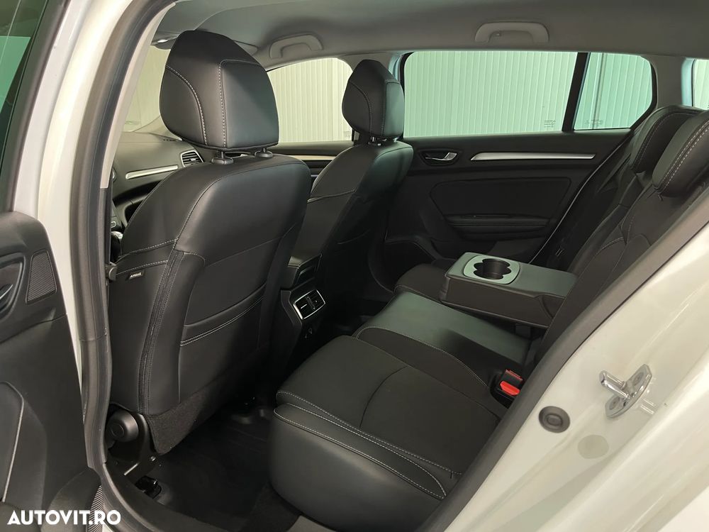 Renault Megane Estate Blue dCI EDC Intens - 11