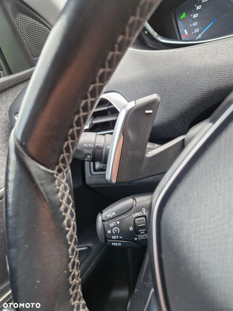 Peugeot 3008 - 25