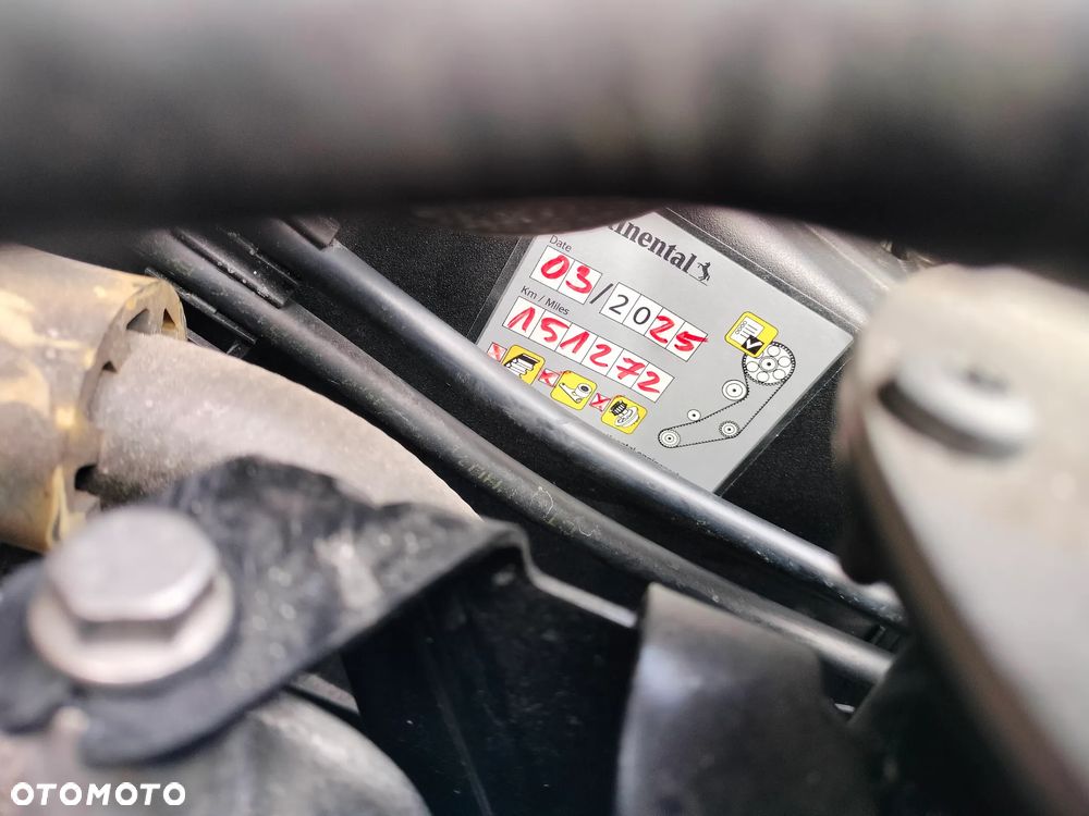 Volkswagen Touran 1.6 TDI SCR (BlueMotion Technology) SOUND - 27