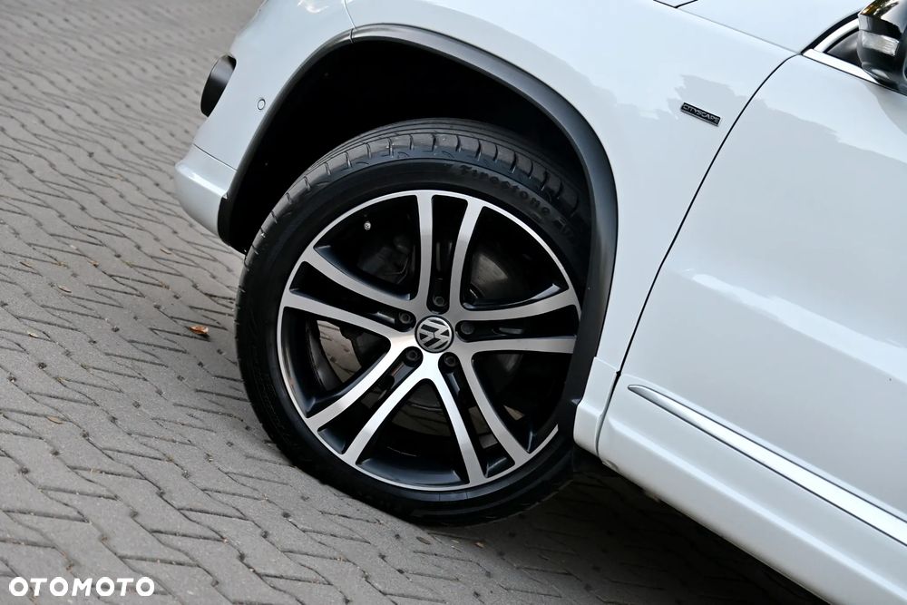 Volkswagen Tiguan 2.0 TDI SCR 4MotION DSG R-Line - 23