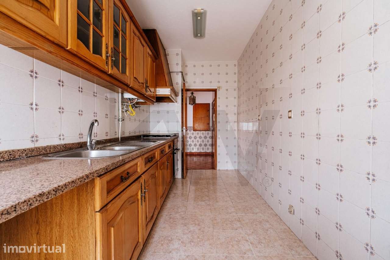 Apartamento T2 em Coimbra junto Bairro Norton de Matos - Grande imagem: 2/31