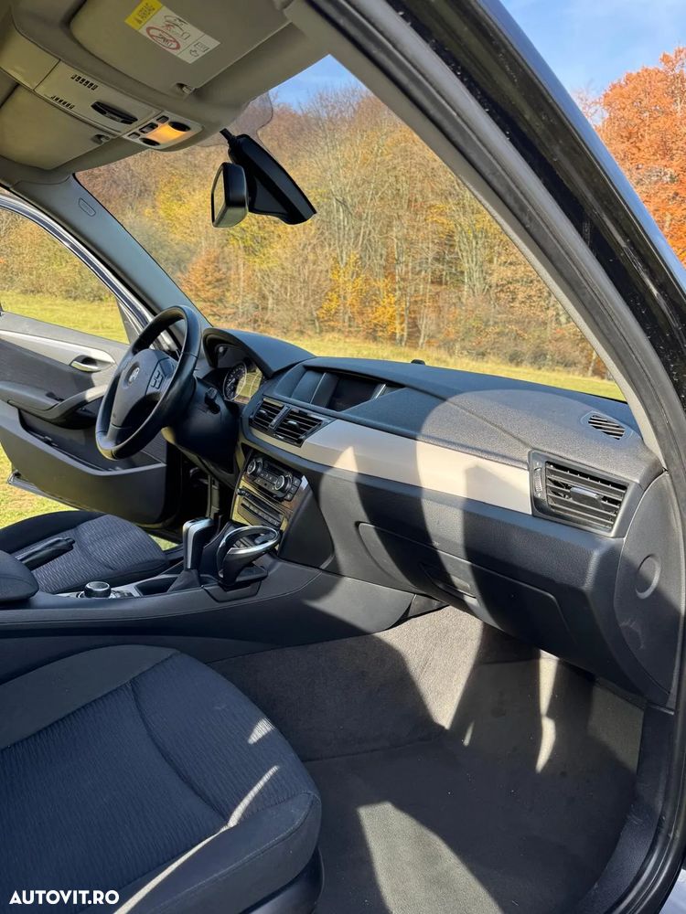 BMW X1 xDrive20d - 8