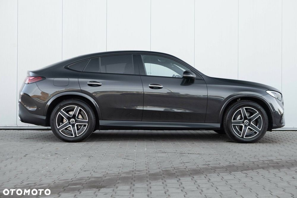 Mercedes-Benz GLC - 9