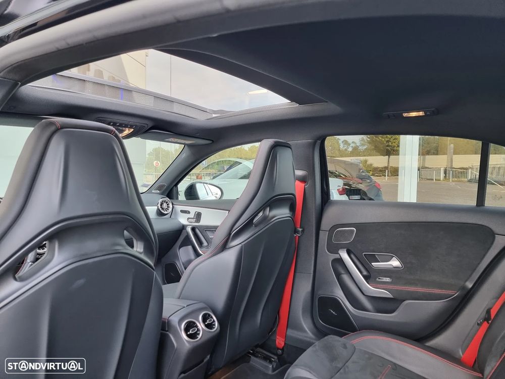 Mercedes-Benz A 35 AMG 4Matic - 35