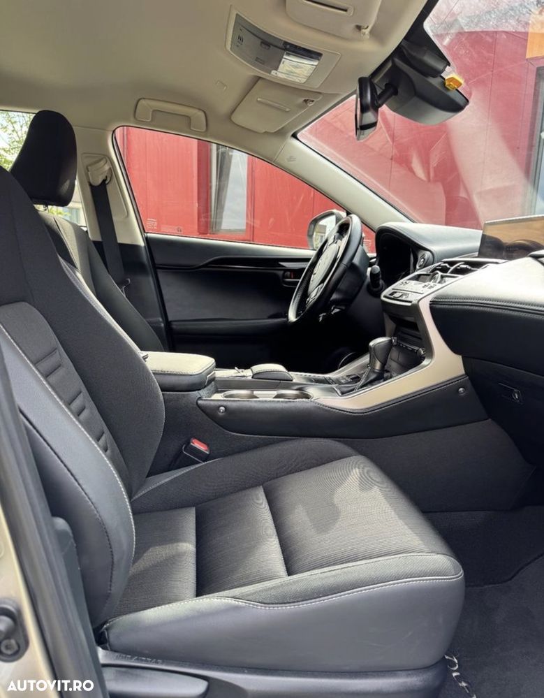 Lexus Seria NX 300h Business Line - 17