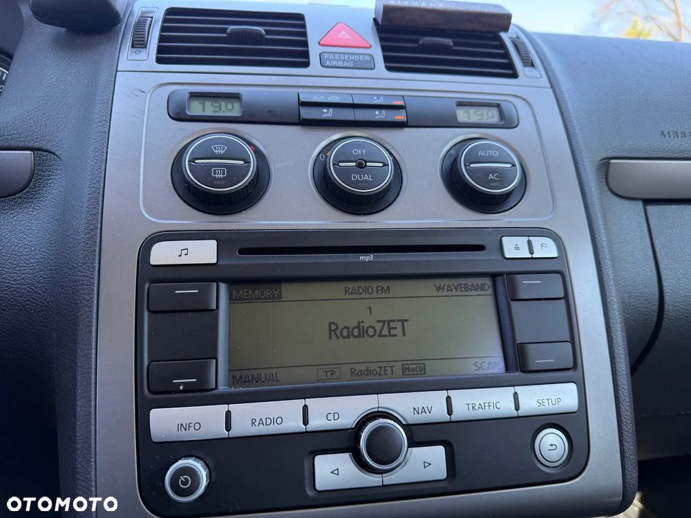 Volkswagen Touran 1.9 TDI DPF Blue Motion Freestyle - 16